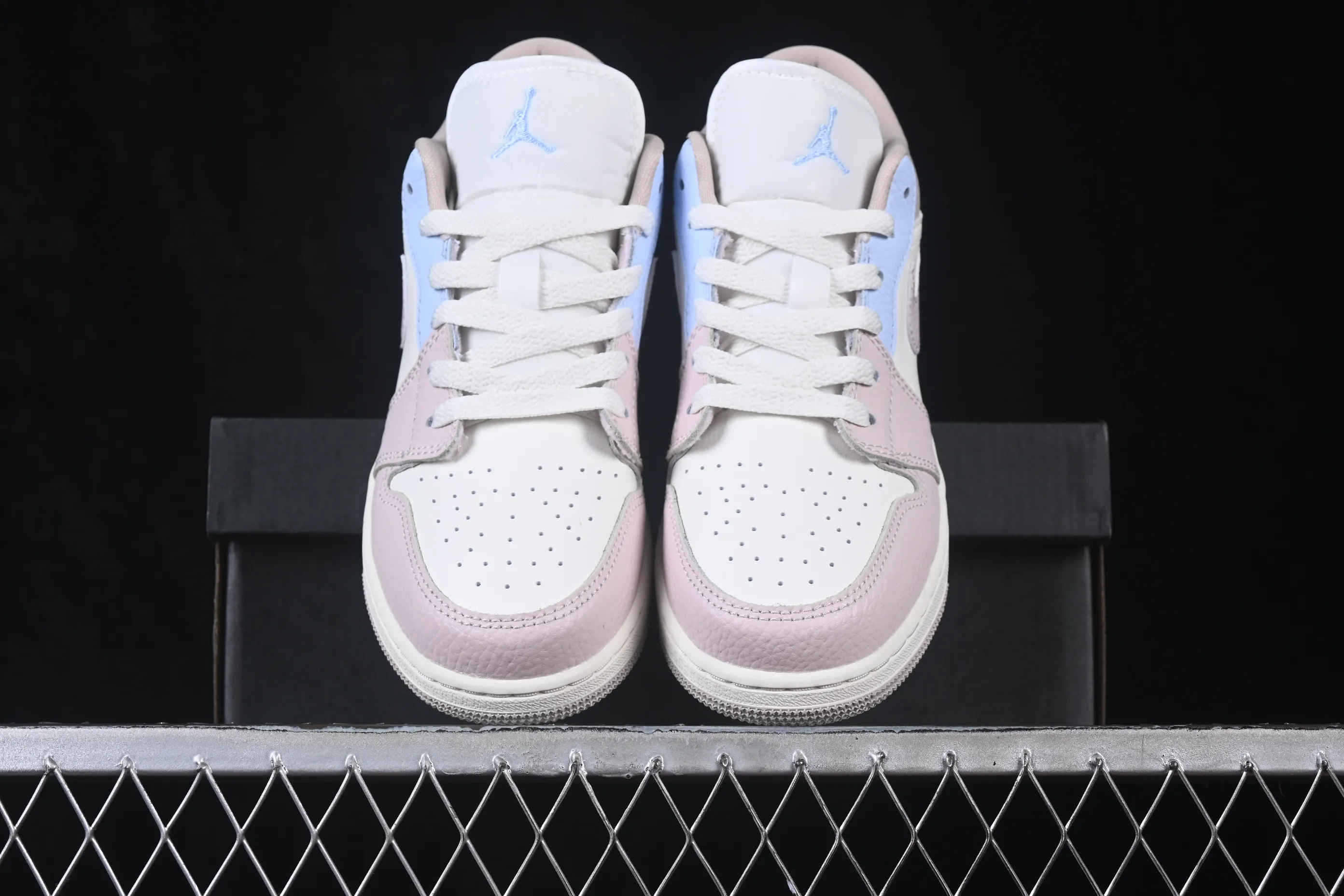 All categories Air Jordan Jordan series basketball shoes Air Jordan 1 Low G version pure original Air Jordan 1 Low AJ1 Joe 1 white powder blue low-top retro culture basketball shoes IV3219-161